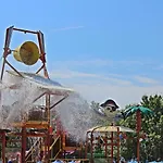 Duni Village منتجع 4*