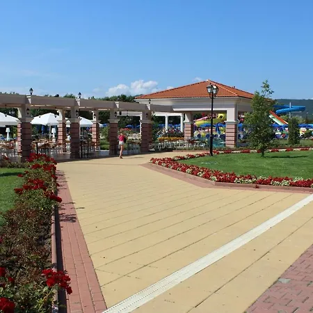 Duni Village 4*