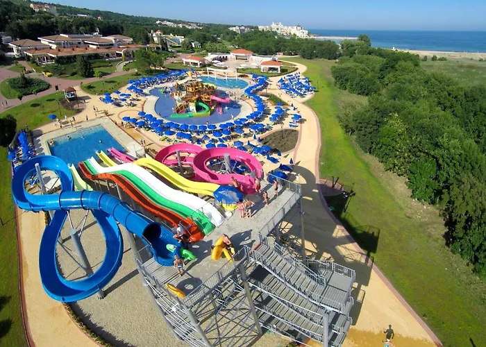 リゾート Duni Village