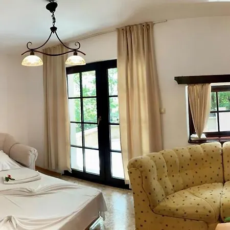 Duni Village Station touristique